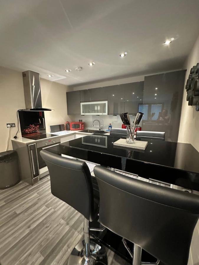 Bond Street Luxury Apartment Central Челмсфорд Экстерьер фото